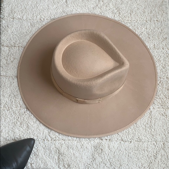 CJLA Paige hat in Beige - Picture 4 of 4